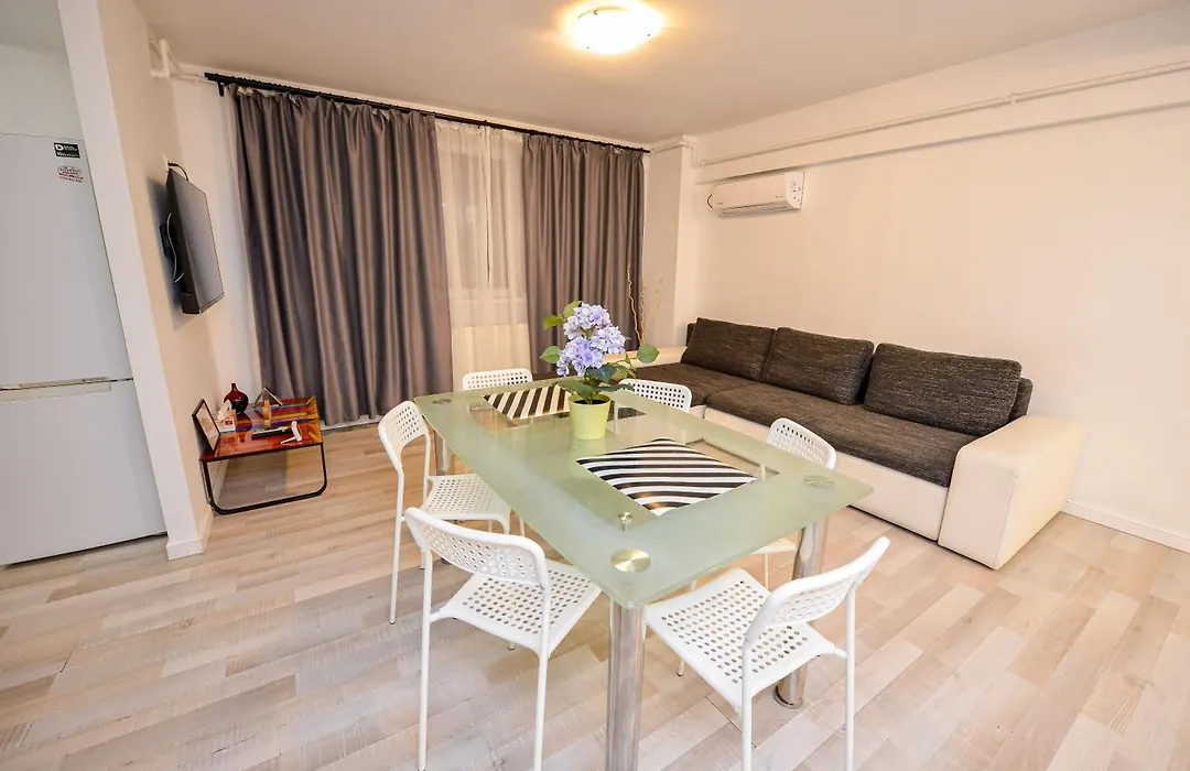 Central Unirii - Deluxe Apartments-1